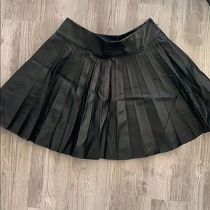 Nicki Minaj H&M Pleated Leather Skirt
